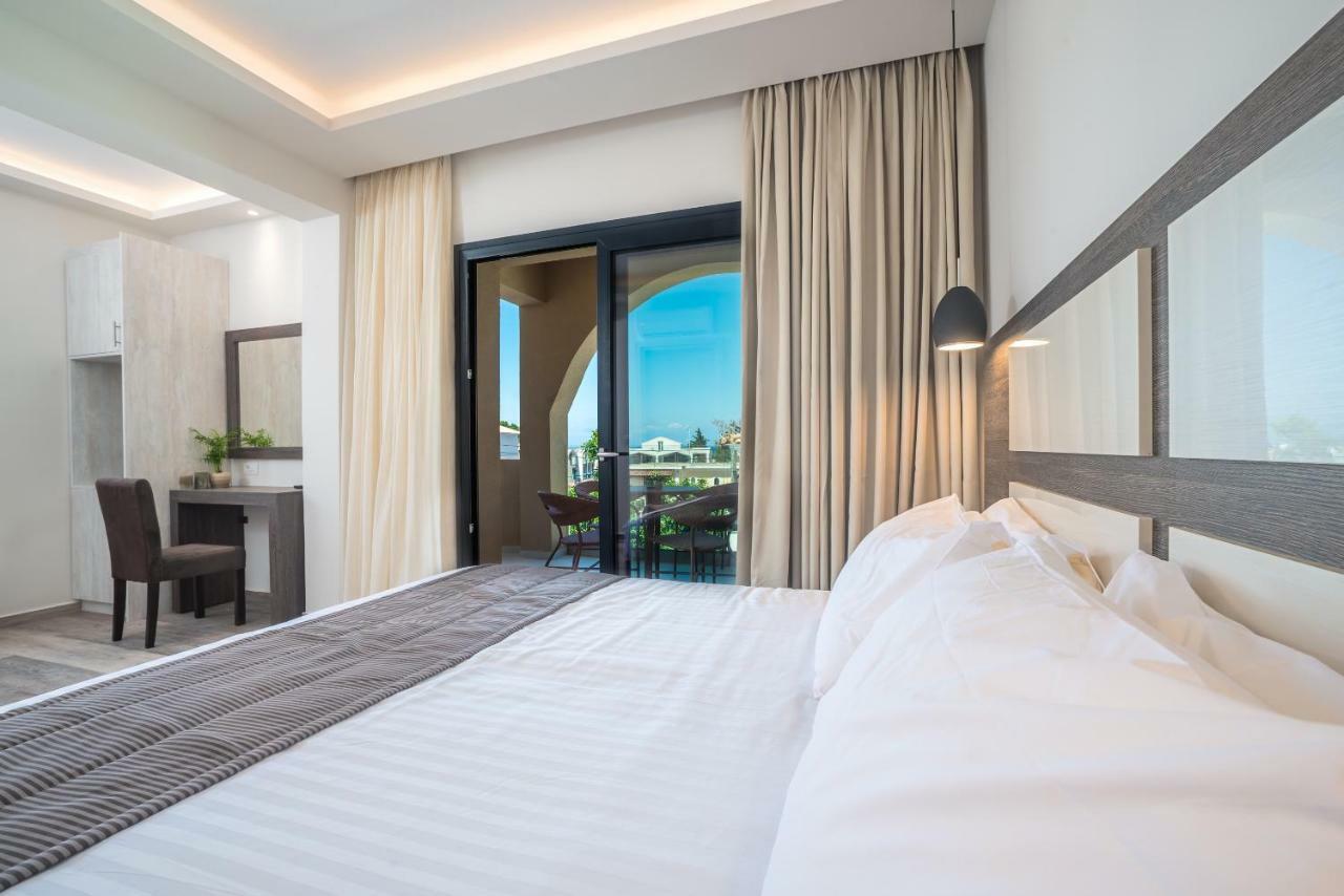 Aparthotel Abaton Luxury 3*